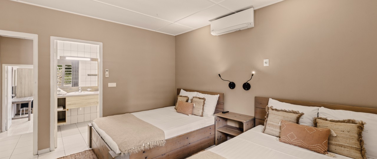 Slaapkamer 2bedroom bungalow(2).jpg