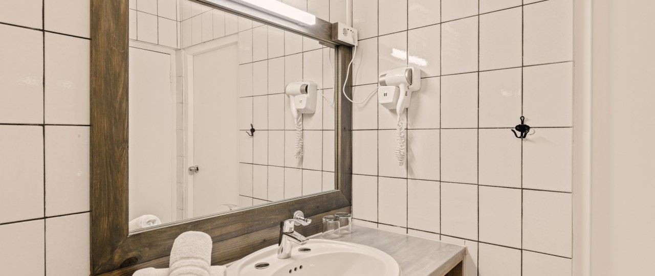 Badkamer 1bedroom bungalow.jpg