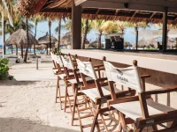 Mambo Beach dichtbij een resort met vakantiehuisjes op Curacao