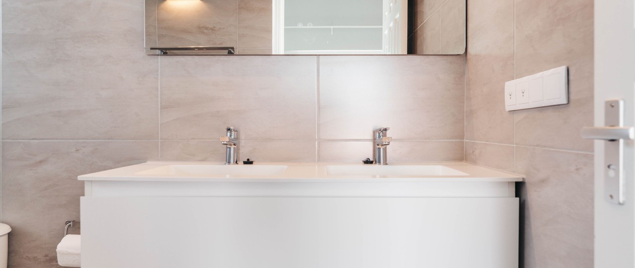 Casa de banho bem cuidada do bungalow