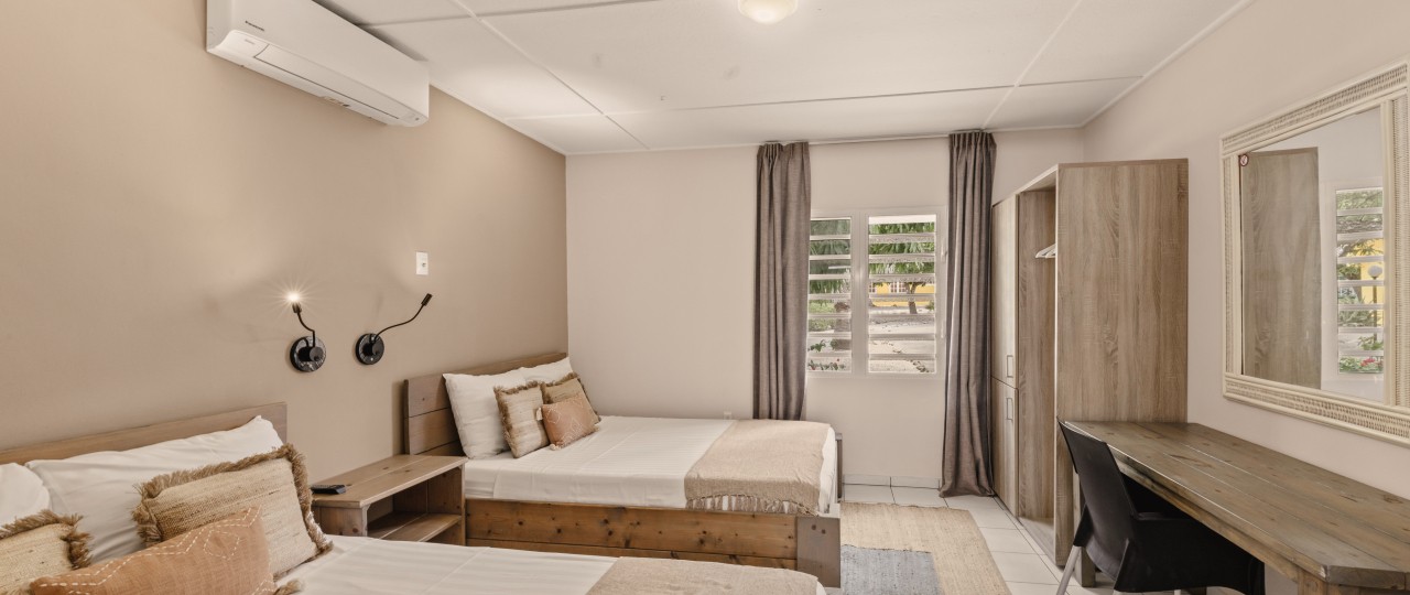 Slaapkamer 2bedroom bungalow(1).jpg